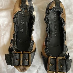 Burberry Ballet Flats